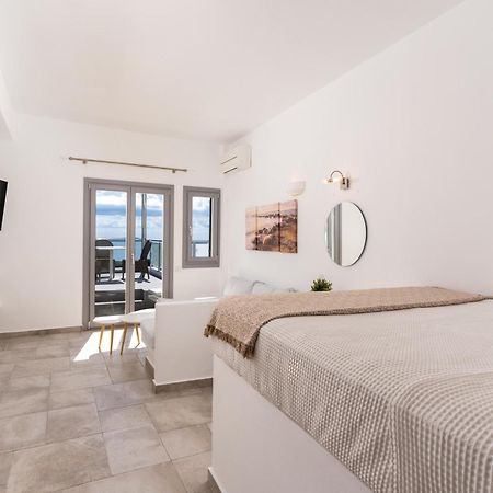 Enalion White Suites Oia Екстериор снимка