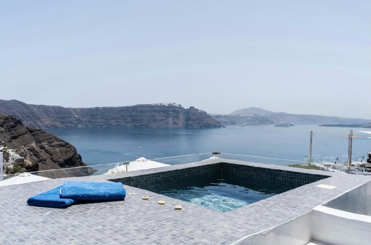 Enalion White Suites Oia Екстериор снимка
